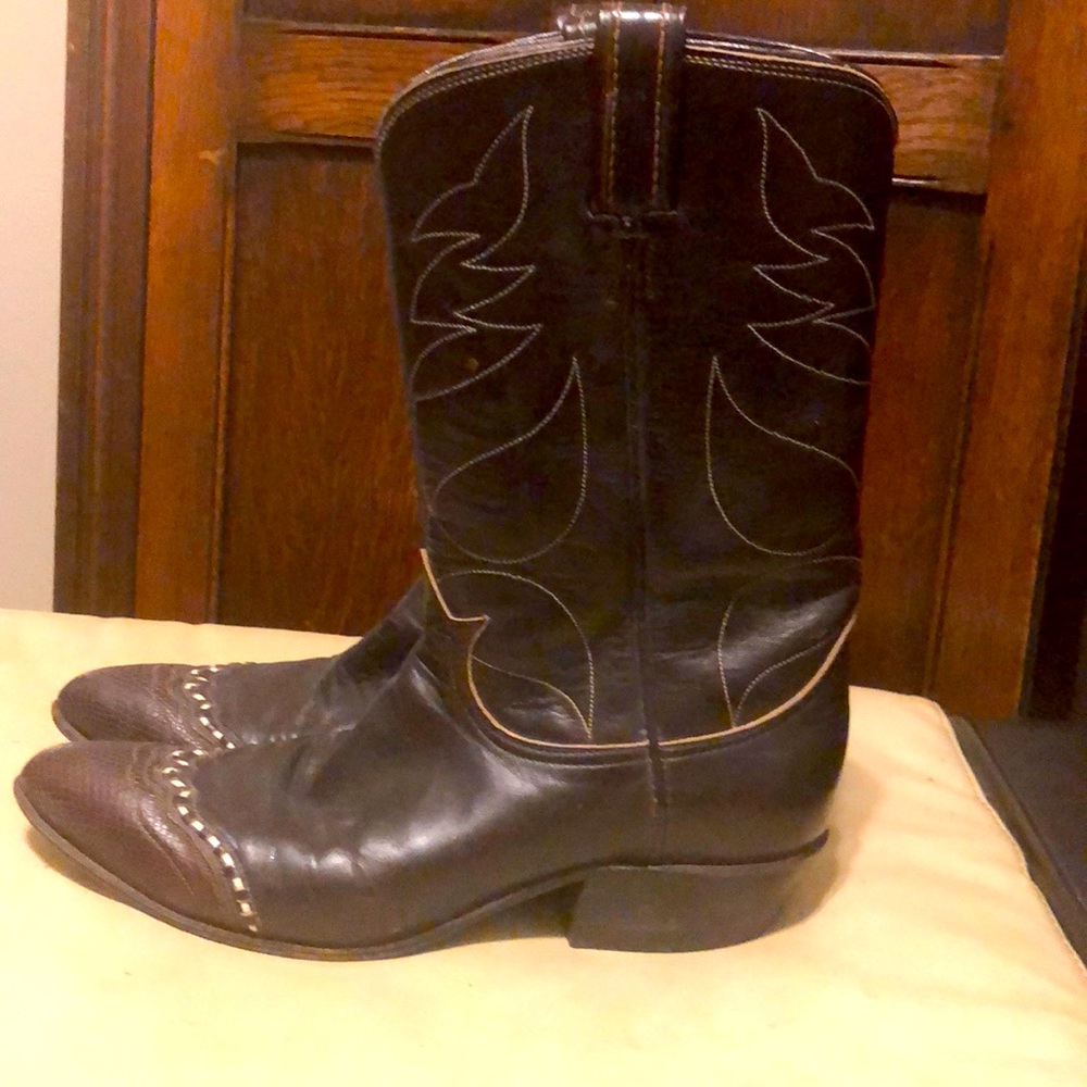 Women's vintage tony lama